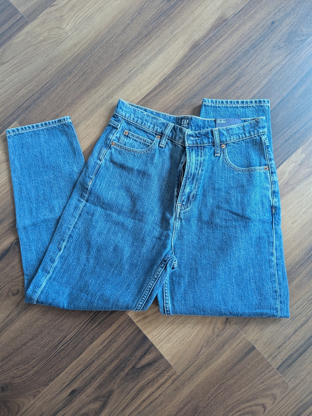NWT GAP Women's Mom Jeans Blue Demin High Rise Size 8 29" Slim Tapered Casual